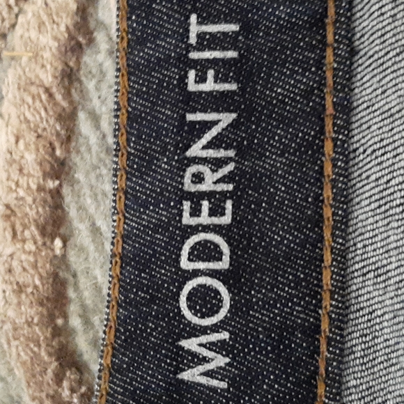 Ann Taylor denim skirt - Picture 2 of 3